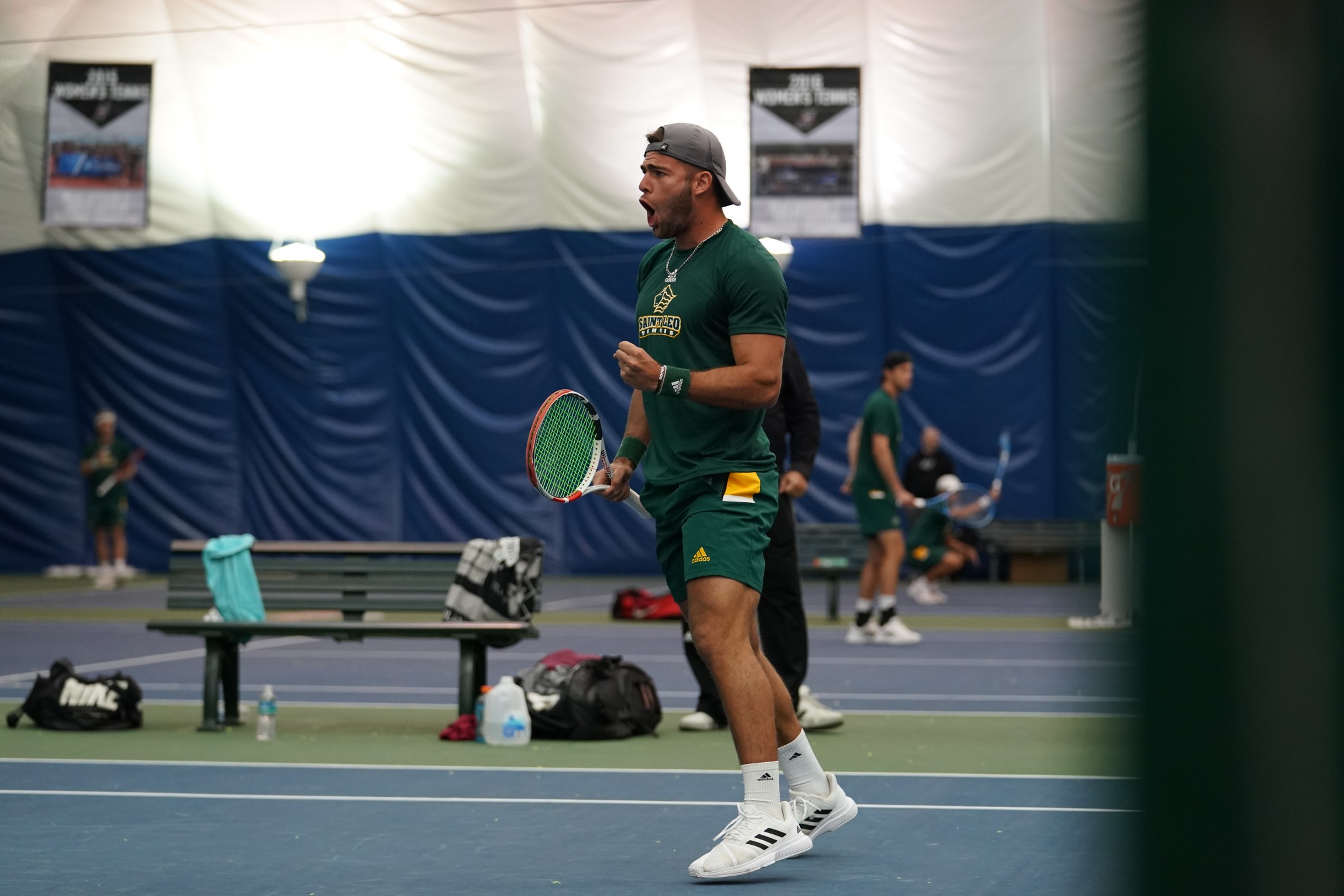 Bruno Faletto on court